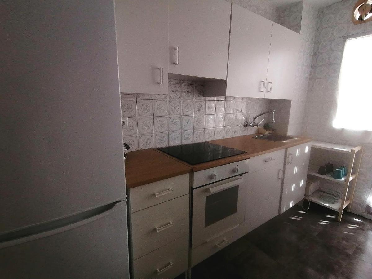 Piso Familiar Con Piscina Y Aparcamiento En Torre Del Mar